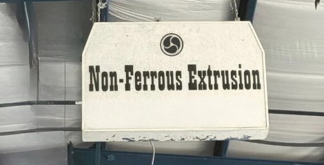 original sign 1976